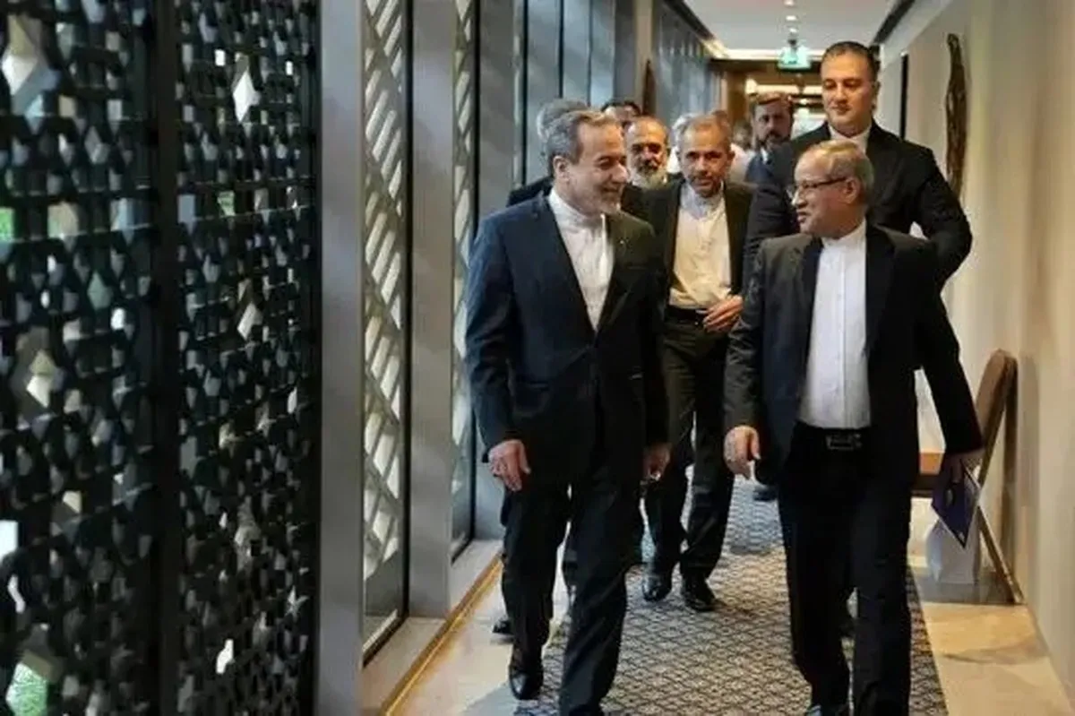 دوگانه‌سازی‌های سیاسی علیه مذاکرات / آیا رهبر انقلاب با مذاکرات عمان مخالف است؟