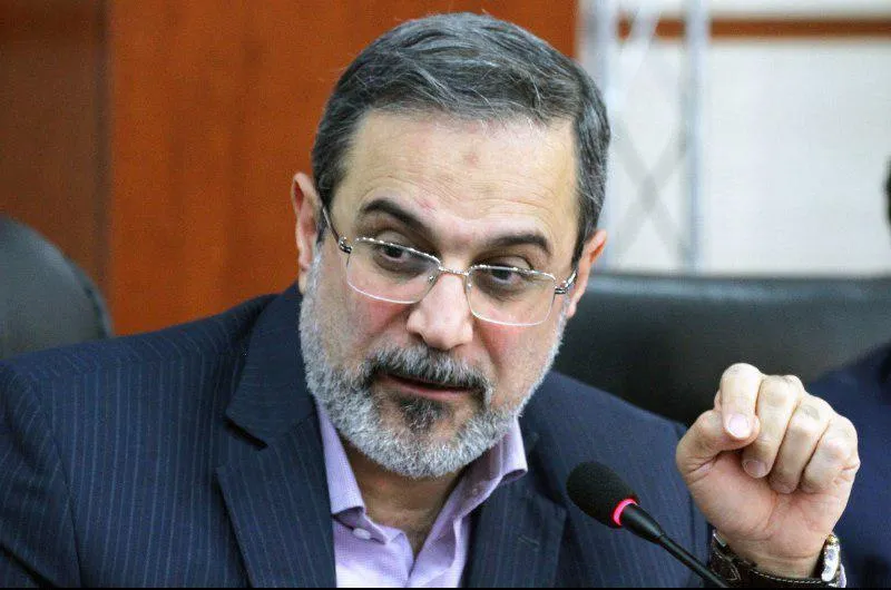 بطحایی: از روز شنبه کلاس‌ها در مناطق زلزله‌زده تشکیل شود