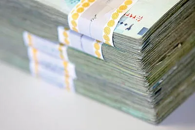 وجود 900بدهکار 10میلیاردی درایران!
