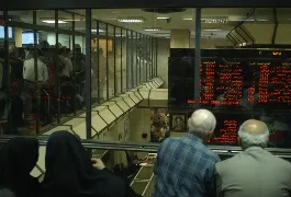 شاخص بورس عقب نشینی کرد