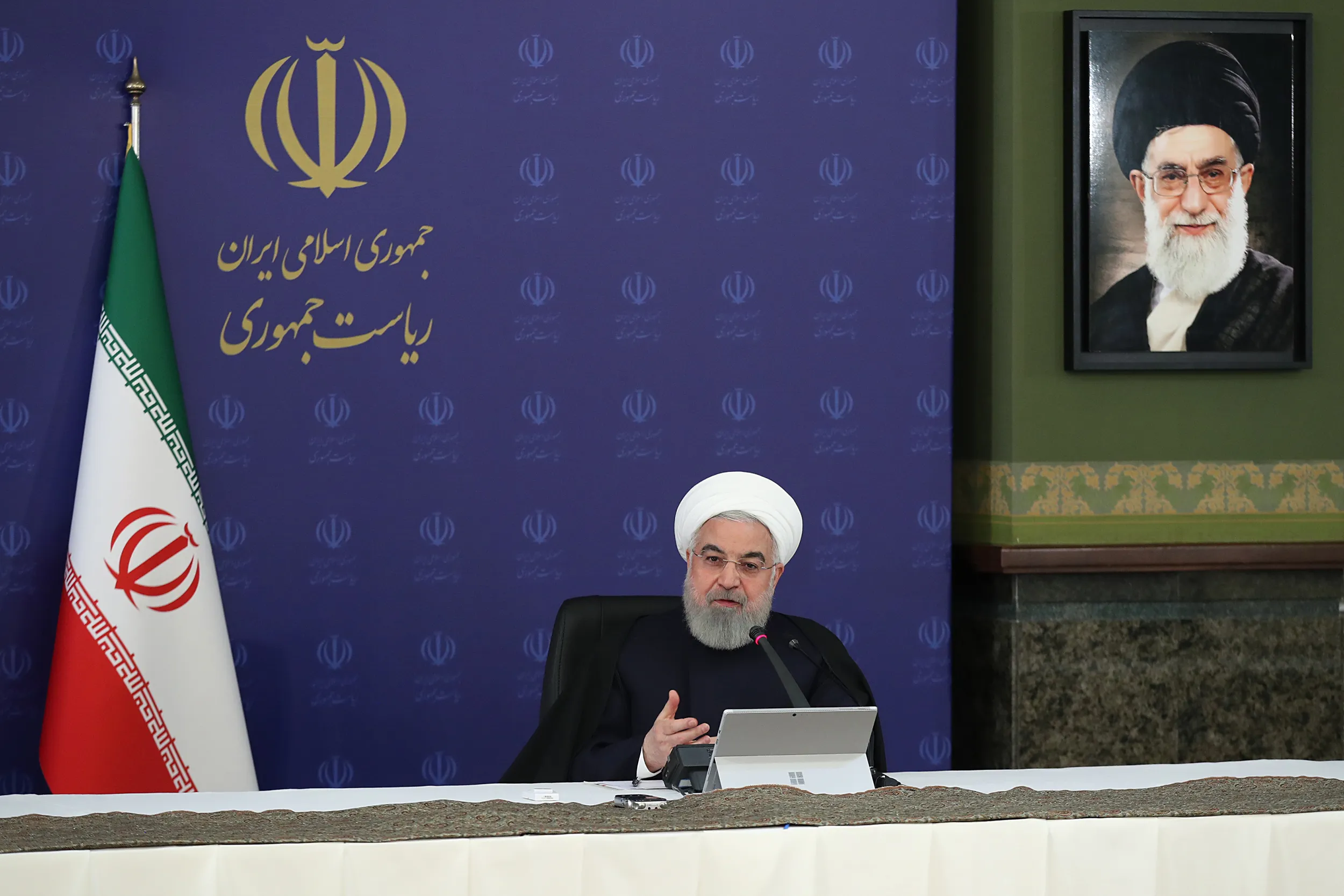 روحانی: راحت‌ترین کار ، این است که به همه بگوید بروید در خانه‌ها +فیلم