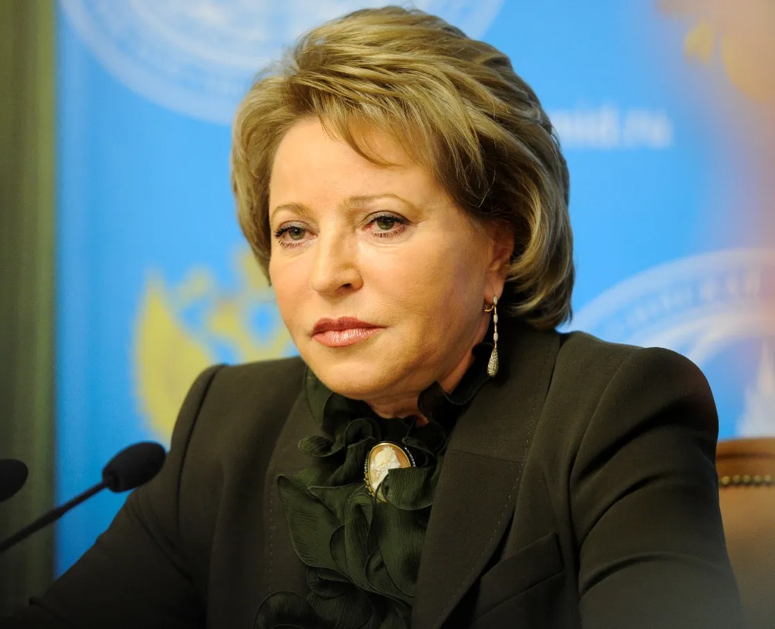 Matviyenko confers with Ali Larijani