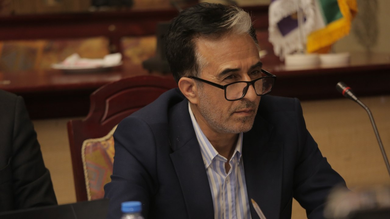 گرهگشایی از کار مشتریان، وظیفه اصلی ماست گرهگشایی از کار مشتریان، وظیفه اصلی ماست