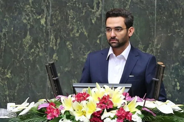 وزیر ارتباطات از مجلس کارت زرد گرفت