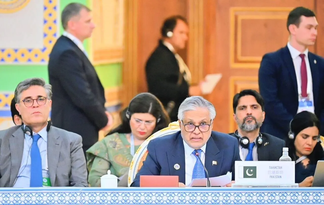 یک