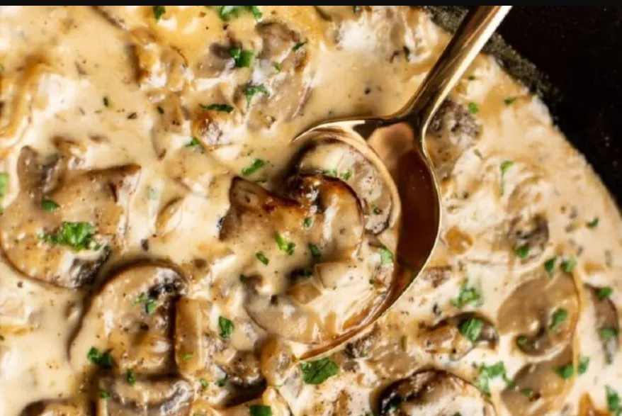 طرز تهیه سس قارچ به روش رستورانی + فیلم / چاشنی لذیذ استیک و پاستا