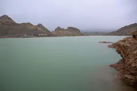 سرزیر شدن سد «کبار» قم +تصاویر