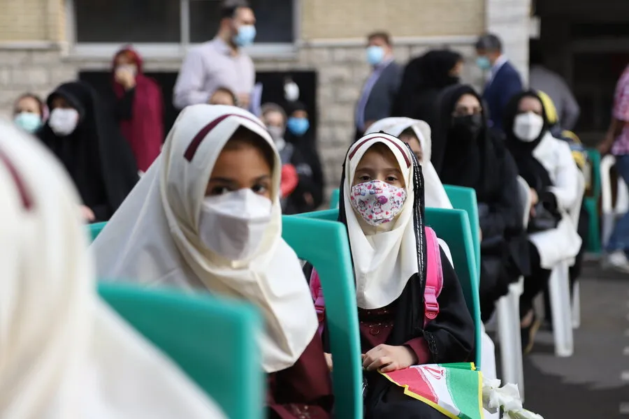 حضور دانش‌آموزان در مدارس الزامی است؟