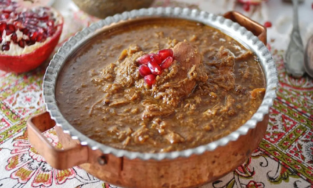 شمالی ها تو فسنجون ادویه چی میریزن که اینقدر خوشمزه میشه؟