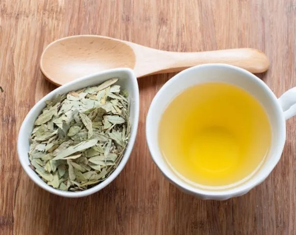 پیشگیری از یبوست مزمن با مصرف چای