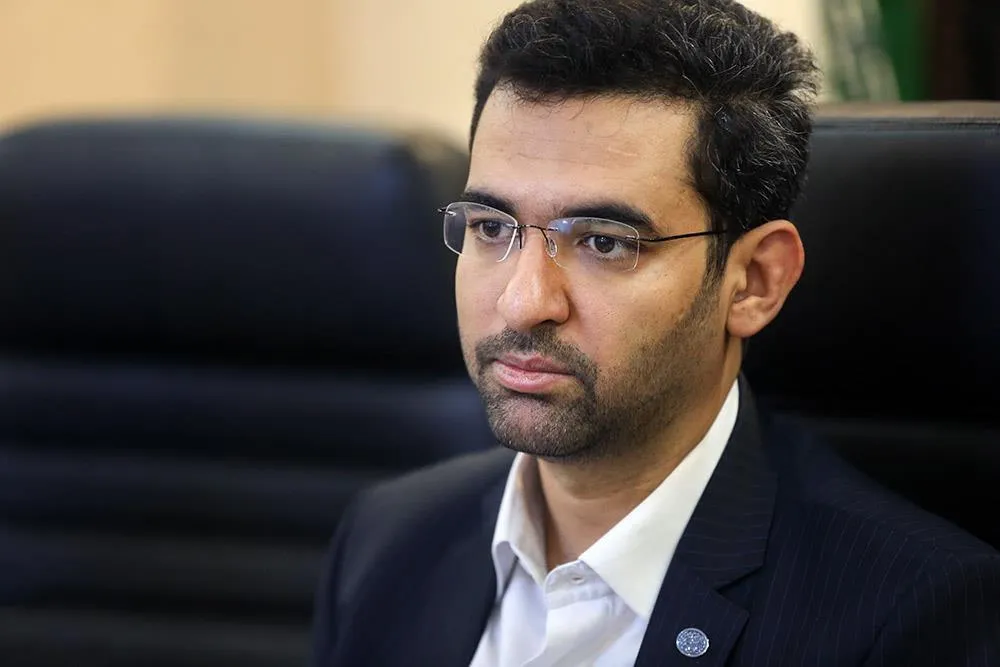 مسئولیت ترویج دین بالاتر از نگرانی آسیب فضای مجازی است