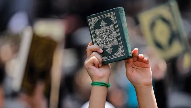 هتک حرمت مجدد قرآن کریم در سوئد + فیلم