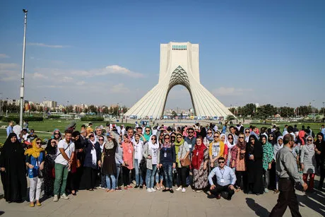 درآمد گردشگری ایران ۸  میلیارد دلار نیست!