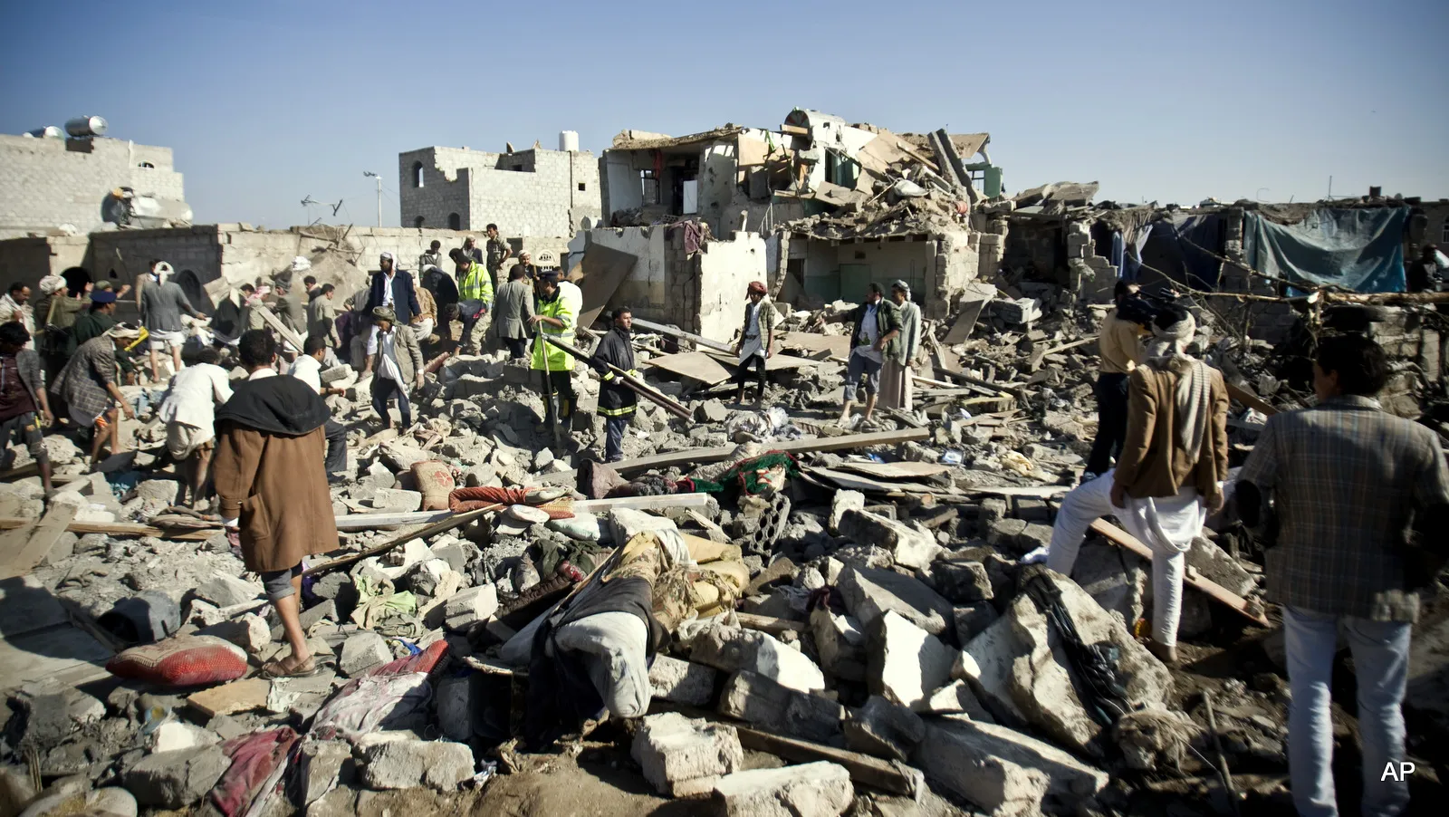 Iran strongly rejects Yemen arming allegations
