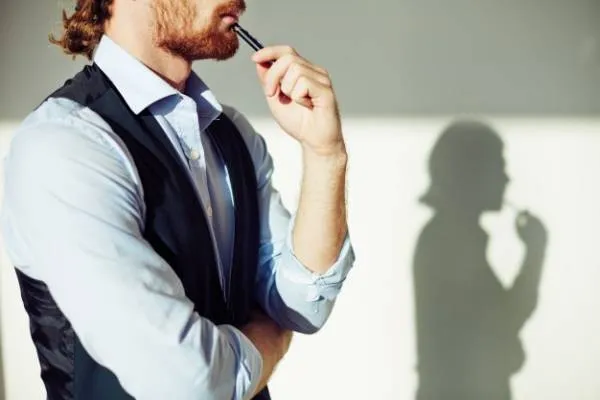 آدم هایی که زیاد فکر می کنند، متولد چه ماهی هستند؟