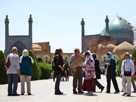 توریست‌ها را به ایران بدبین نکنیم