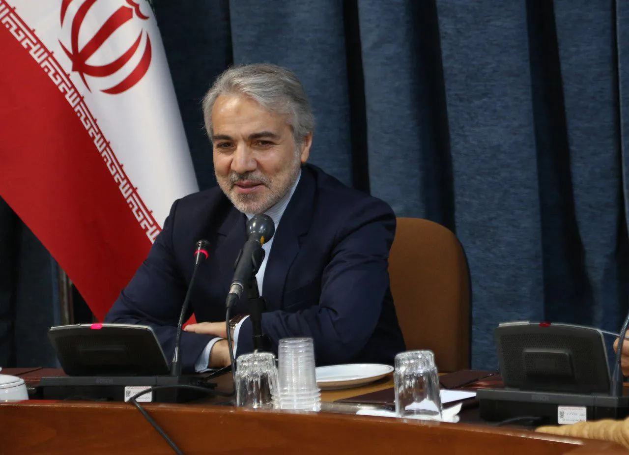 حقوق همه شاغلان و بازنشستگان 15درصد افزایش می&zwnj;یابد/ 24میلیون خانوار یارانه نگرفتند