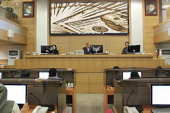 وقتی مدیریت بازار ارز هم از مسیر ابزارهای مالی بورس کالا می گذرد