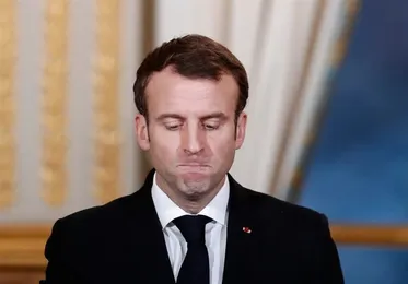 Araqchi Lambasts Macron for Silence on US-Israeli Aggression