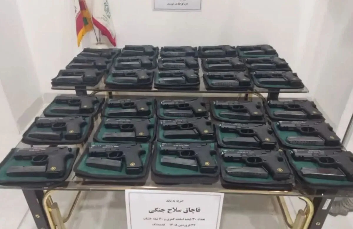 کشف یک محموله سلاح جنگی در اندیمشک + تصویر