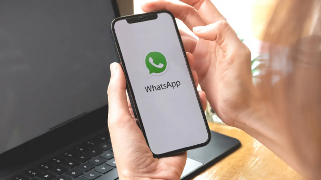 چگونه در واتساپ نظرسنجی قرار دهیم؟