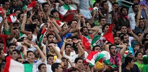 فدراسیون فوتبال از بخش خصوصی استقبال می‌کند/ یک- هیچ به نفع بلیت‌فروشان