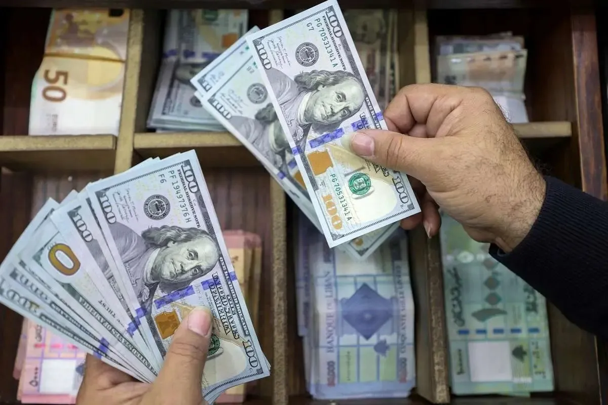 قیمت دلار امروز یکشنبه ۱۶ فروردین ۱۴۰۵ / افت و خیز ناچیز در بازار دلار