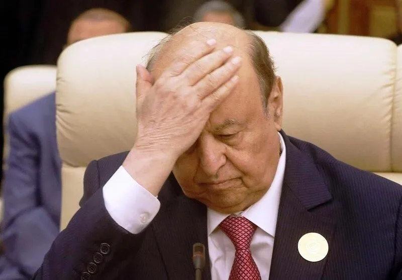 رییس جمهور فراری یمن از قدرت کناره گیری کرد