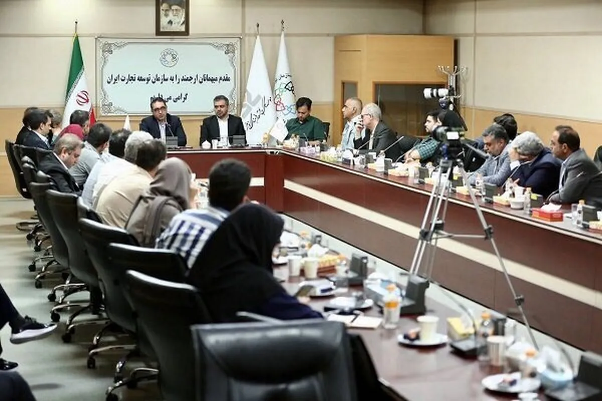 بررسی ظرفیت‌های صادراتی ایران / نشست فعالان صنایع خلاق برگزار شد