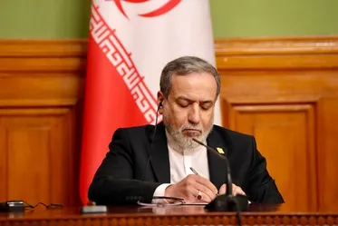 FM Conditions Military Restraint on Halt of Attacks on Iran