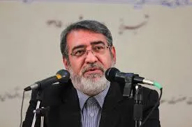 وزیر کشور: نگهداری از ۷۵۰۰ معتاد در گرمخانه‌های تهران