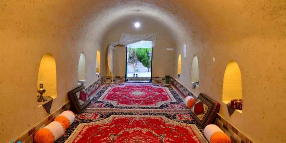 طویله ای که مهمانسرا شد! + فیلم