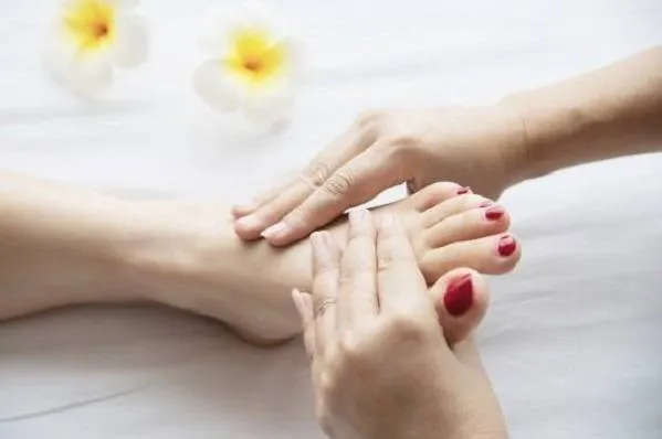 بخش های کلیدی ماساژ پا برای کاهش درد