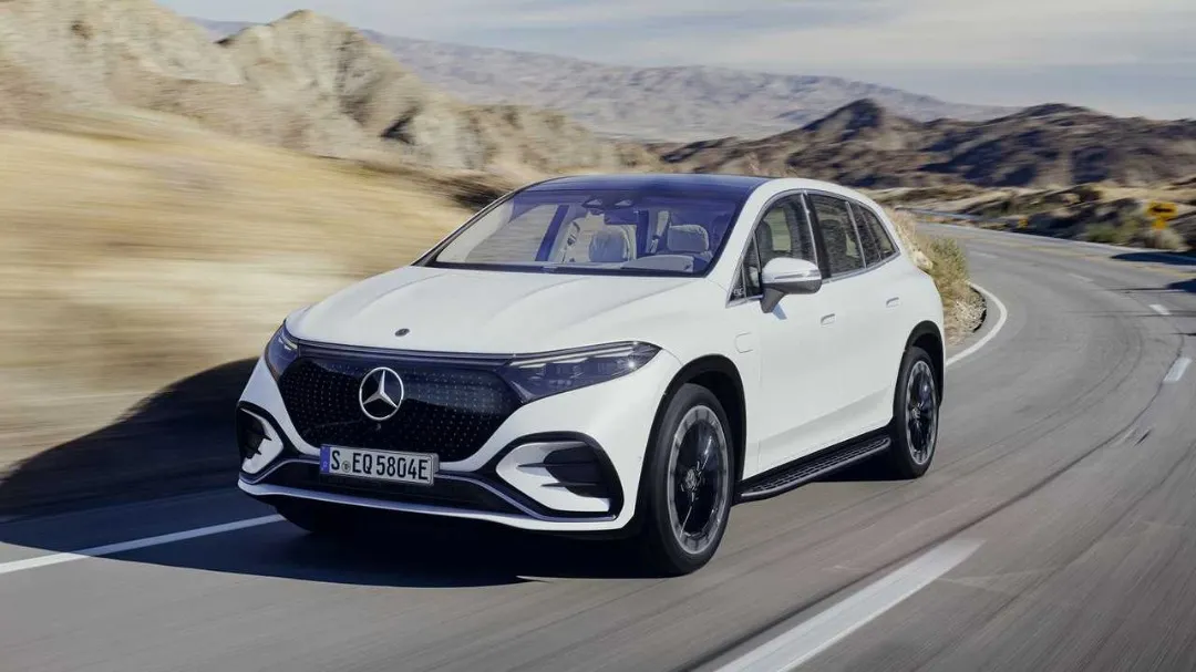 طراحی جذاب مرسدس بنز EQS SUV مدل ۲۰۲۳