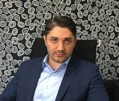 چه صنایعی برای سرمایه‌ گذاری مناسب هستند؟ / وزیر شدن خاندوزی برای بازار سرمایه مثبت است