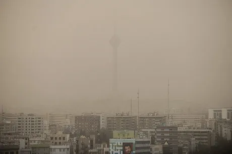 گرد و غبار به پایتخت می‌رسد