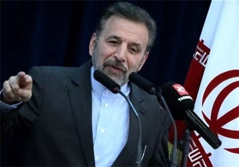 واعظی:تأمین خدمات با سرعت ۲۰ مگ مهم ترین برنامه است