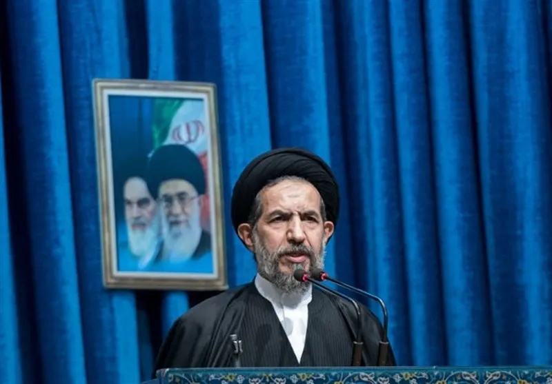 امام جمعه تهران: ساختار خودروسازی ایران فاسد و آلوده است