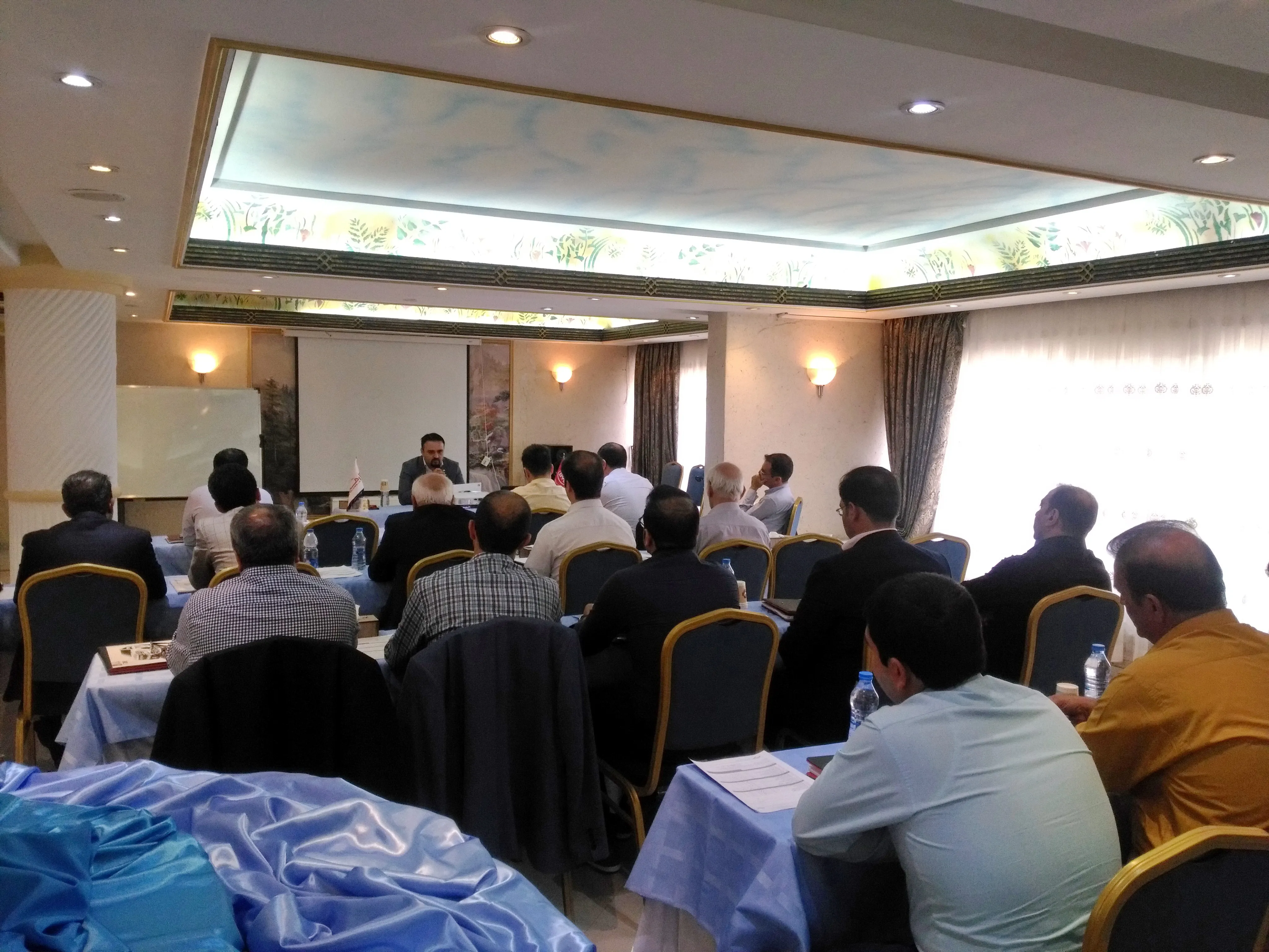 برگزاری دوره آموزشی برای مدیران نمایندگان فروش شرکت خودروسازی کارمانیا