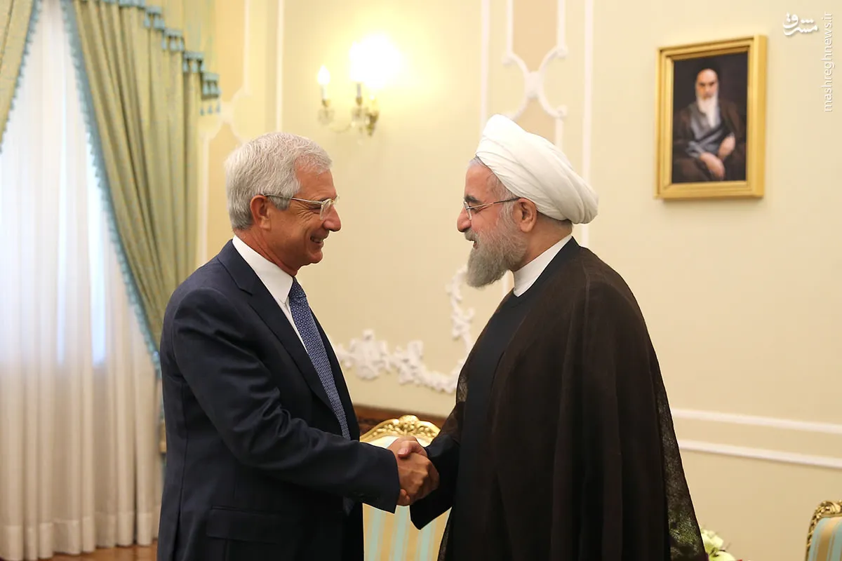 Rouhani: Implementing Tehran-Paris deals develops bilateral ties
