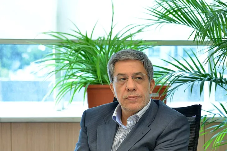 پراید ۹میلیون تومانی با ادغام وزارتخانه‌ها ۲۰تومان شد/ دولتمدارن باید از احیای وزارت بازرگانی دفاع کنند