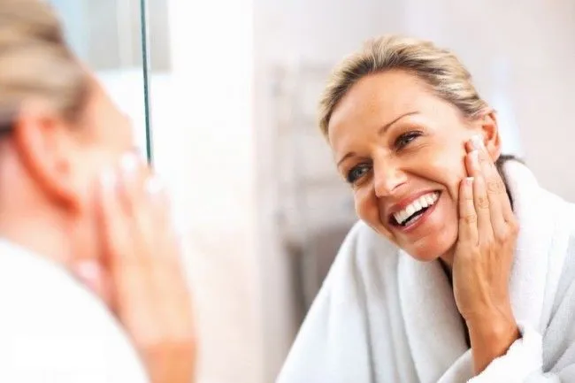 کدام‌ یک برای پوست و مو بهتر است؟ کلاژن یا بیوتین؟