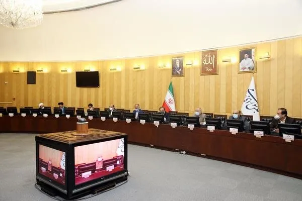 قیمت گذاری خودرو در کمیسیون صنایع بررسی شد