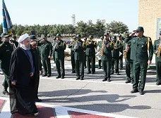 روحانی در جمع فرماندهان سپاه +عکس