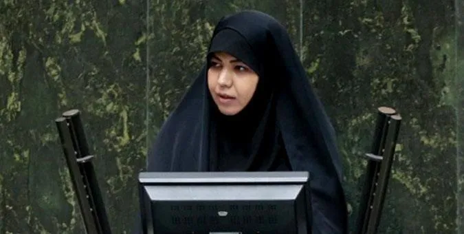 گزارش کمیسیون بهداشت درخصوص برنامه های وزیر پیشنهادی بهداشت / تاکید وزیر عین اللهی بر محرومیت زدایی درمانی از مناطق کم برخوردار