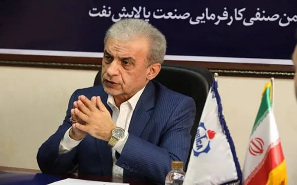 چرا قیمت نفت خام اعلام نمی شود؟ /  وزارت نفت هرچه زودتر رسیدگی کند
