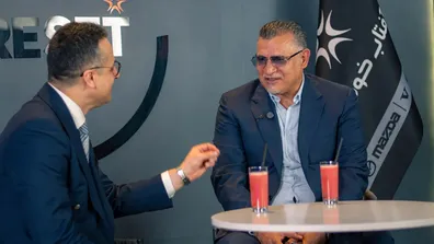 علی-دایی-مهمان-غرفه-آفتاب-خودرو-شد-مزدا-cx-90-در-کنار-محصولات-مزدا-و-ولوو