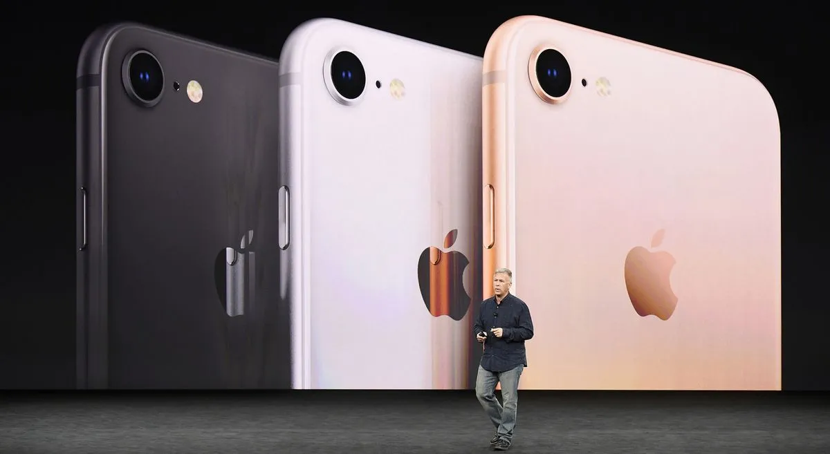 What Wall Street's Saying About Apple's New Products on Store Shelves