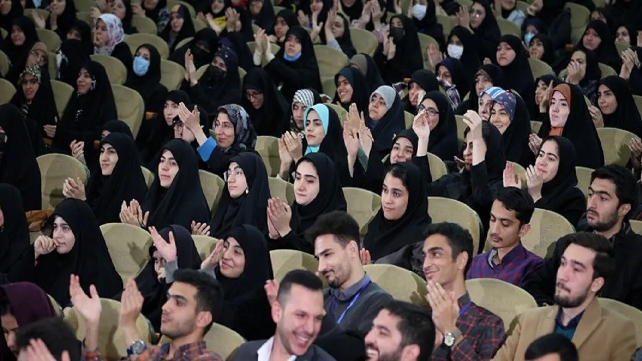 این دانشجویان بیمه می‌شوند