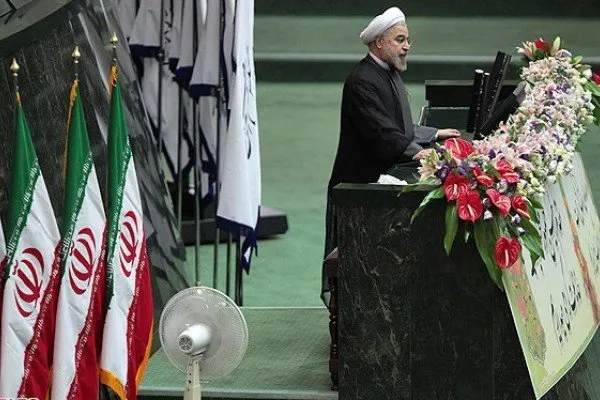 برگزاری تحلیف در اولین جلسه مجلس پس‌ از تنفیذ